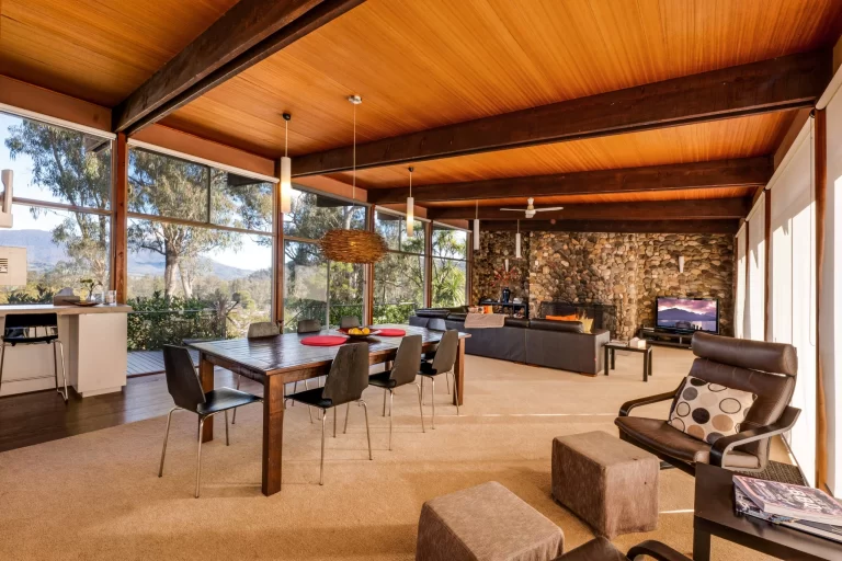 P1023946 scaled 1 768x512